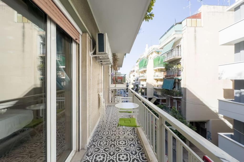 Spacious Urban Apt In The Heart Of Athens Ngoại thất bức ảnh
