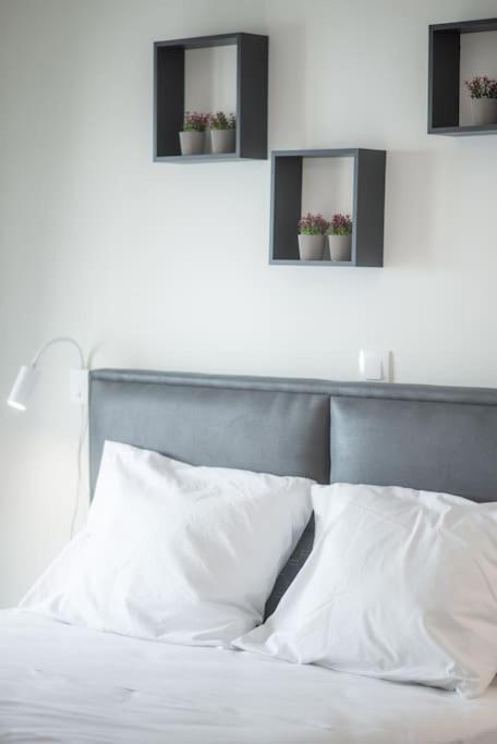 Spacious Urban Apt In The Heart Of Athens Ngoại thất bức ảnh